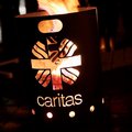 Feuertonne mit Caritas Logo